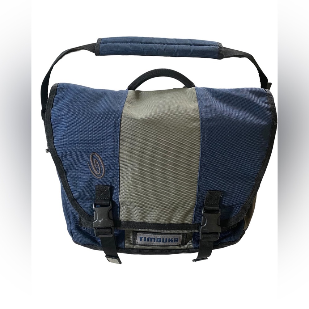 Timbuk2 blue and gray canvas laptop commuter messenger bag.